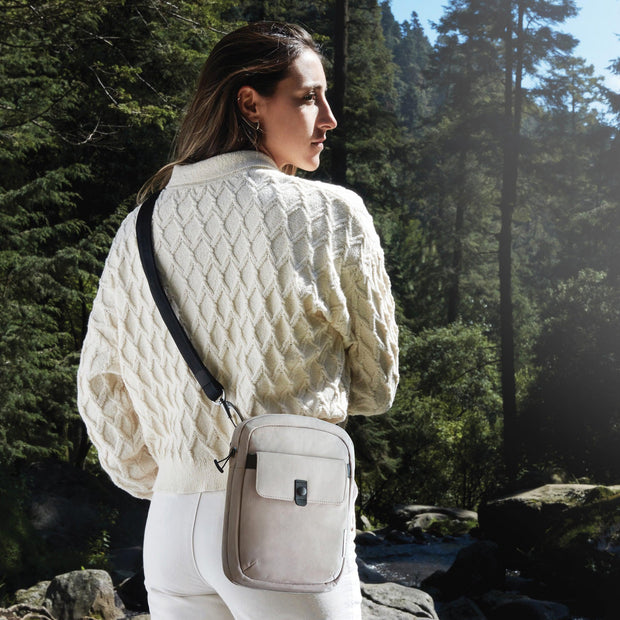 variant:41415672332365 travelon origin slim bag driftwood