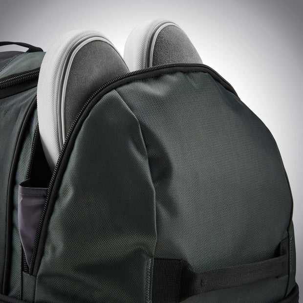 variant:43531844944064 samsonite 2 22 wheeled duffle green