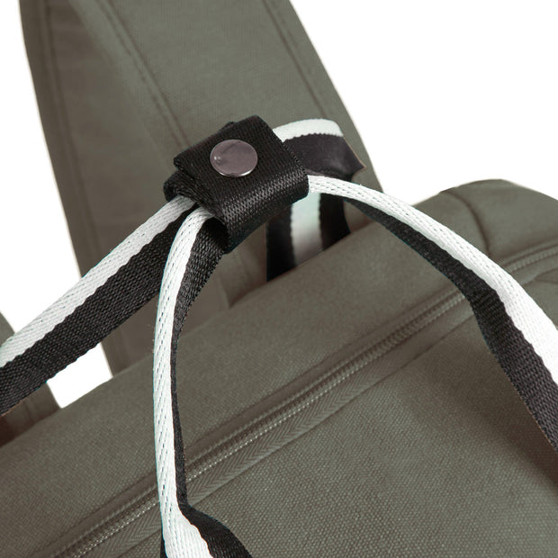 variant:41415630651469 travelon coastal large backpack oyster