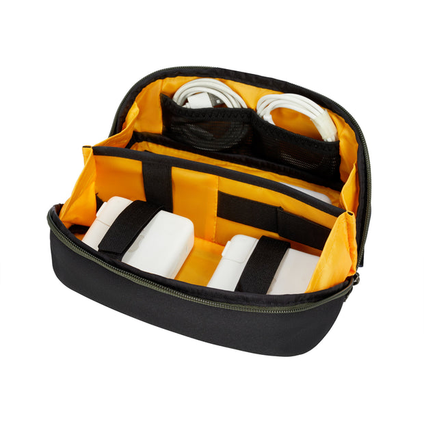 variant:41857857749069 Travelon 180 View Tech Organizer Black