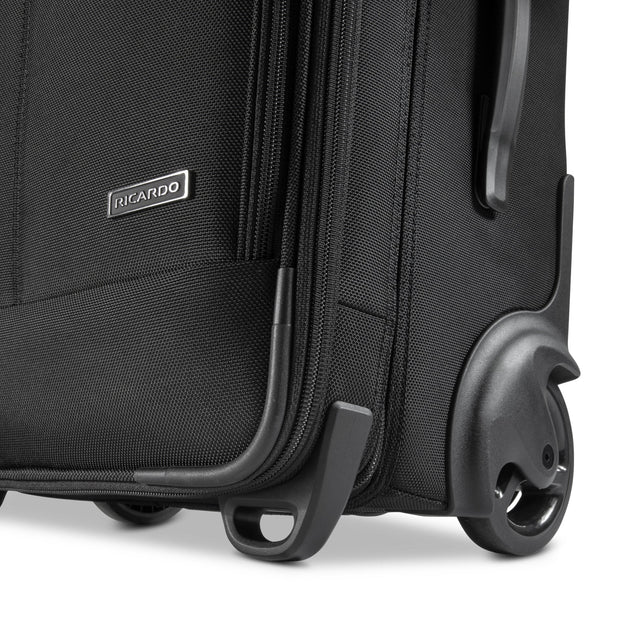 Flight Essentials Softside 22