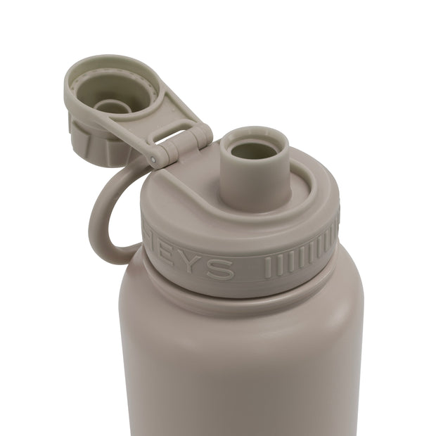 variant:41992560410701 The Aqua 32oz Water Bottle Atmosphere