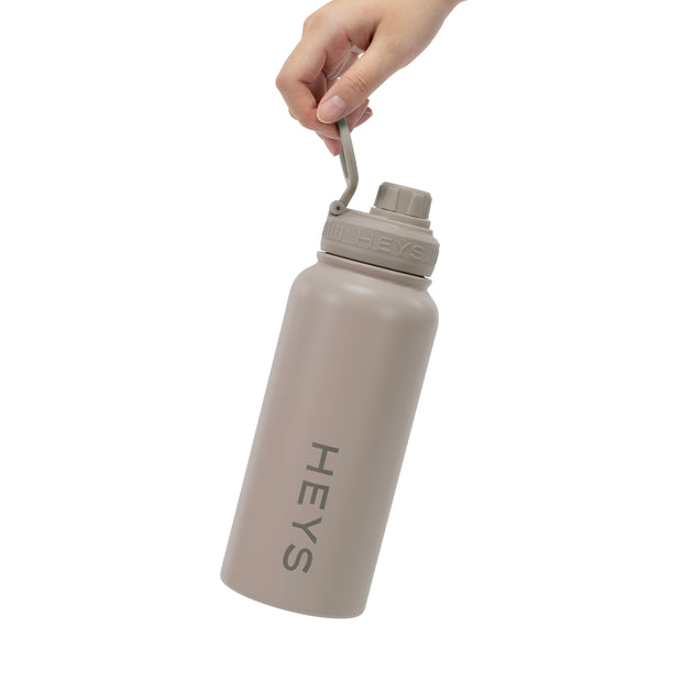 variant:41992560410701 The Aqua 32oz Water Bottle Atmosphere