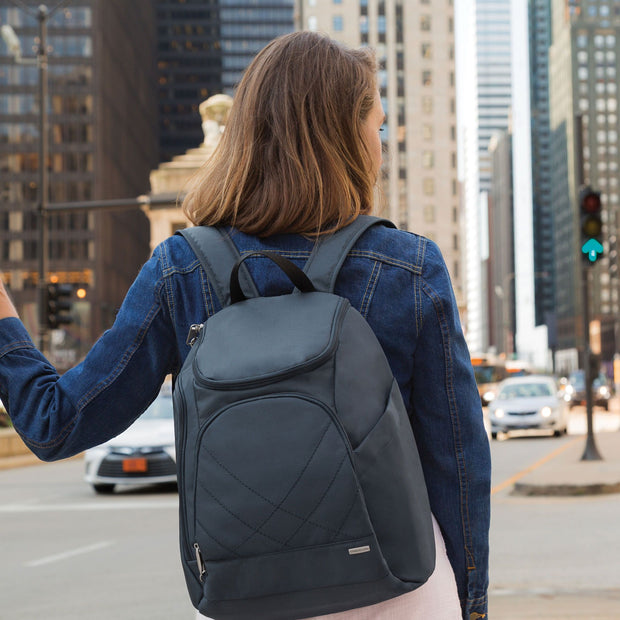 AAA.com l Anti-Theft Classic Backpack Black